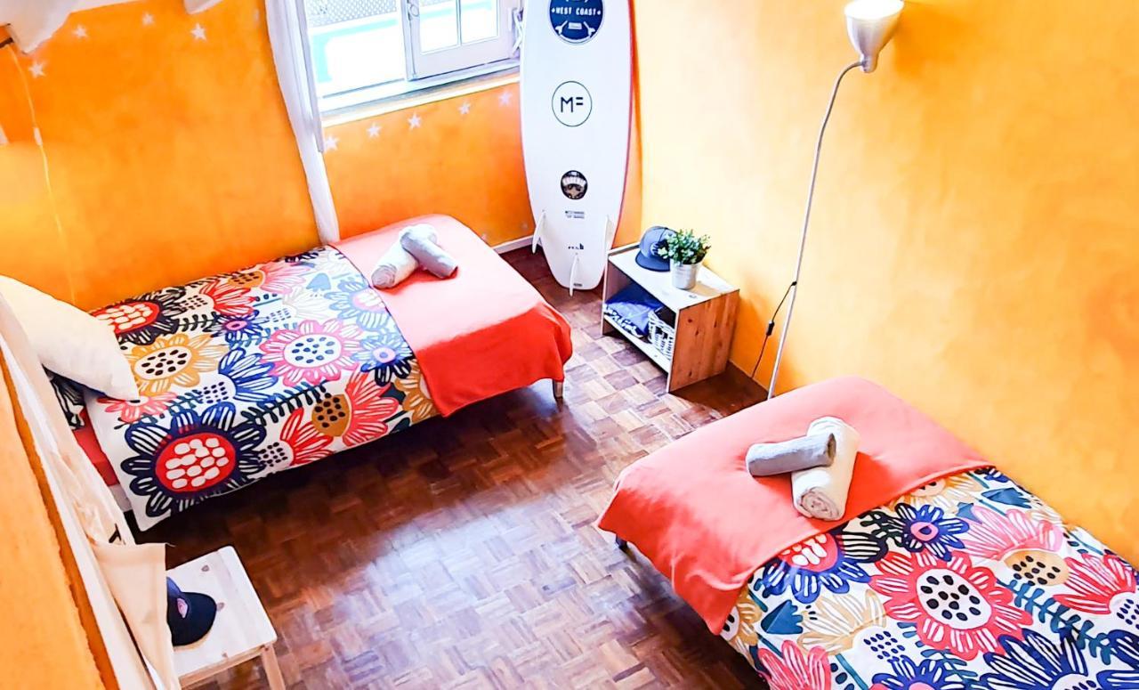 Ericeira Surf Camp Hostel Exterior photo