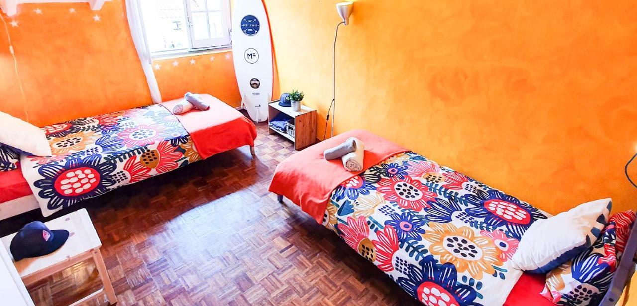 Ericeira Surf Camp Hostel Exterior photo