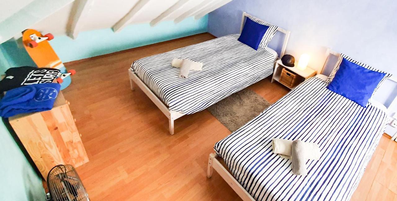 Ericeira Surf Camp Hostel Exterior photo